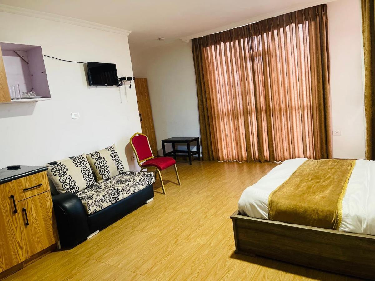 Goza Guest House Addis Ababa Exterior photo